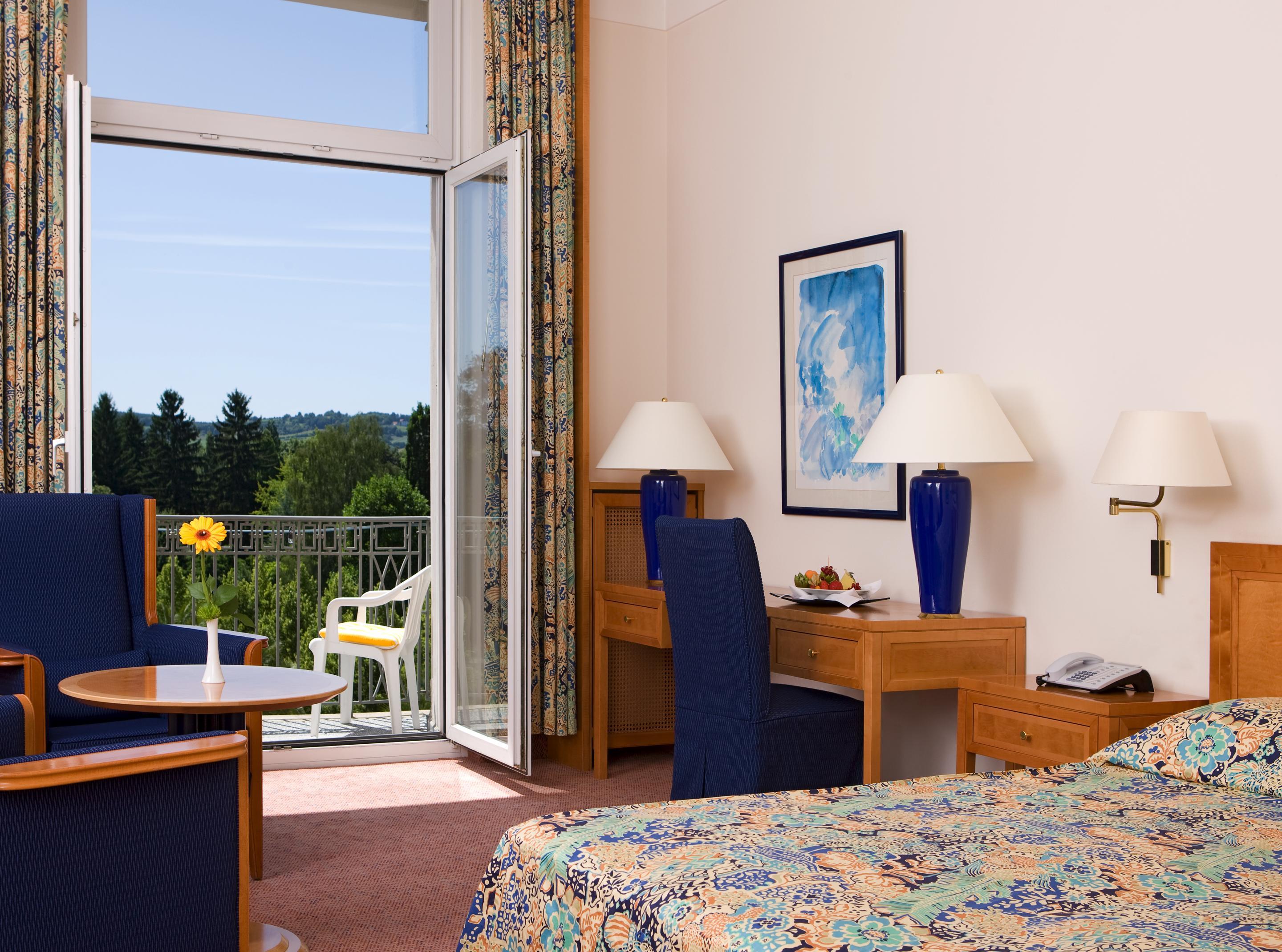 Steigenberger Hotel & Spa Bad Pyrmont Exterior foto A typical hotel room