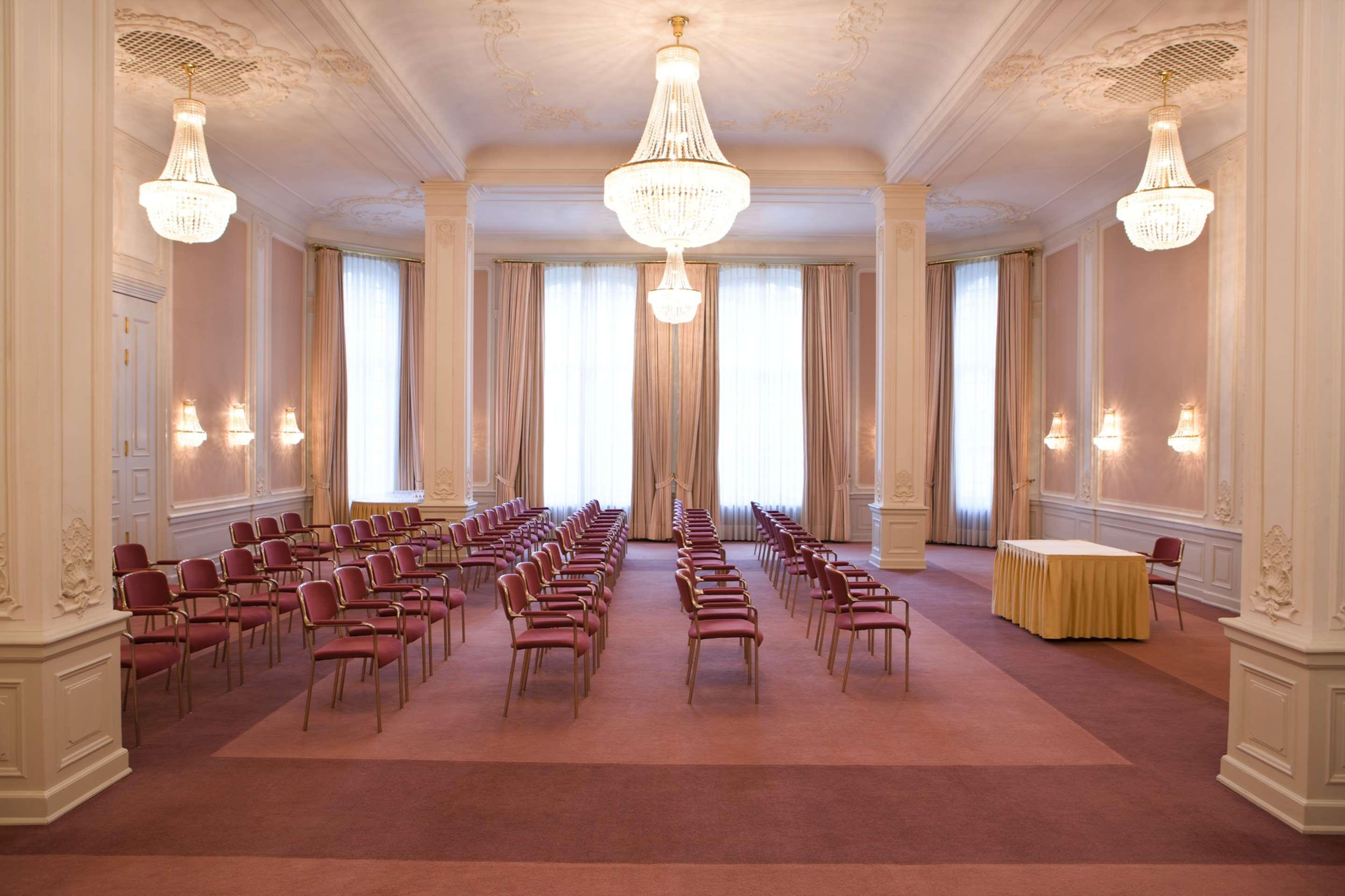 Steigenberger Hotel & Spa Bad Pyrmont Exterior foto The main conference room