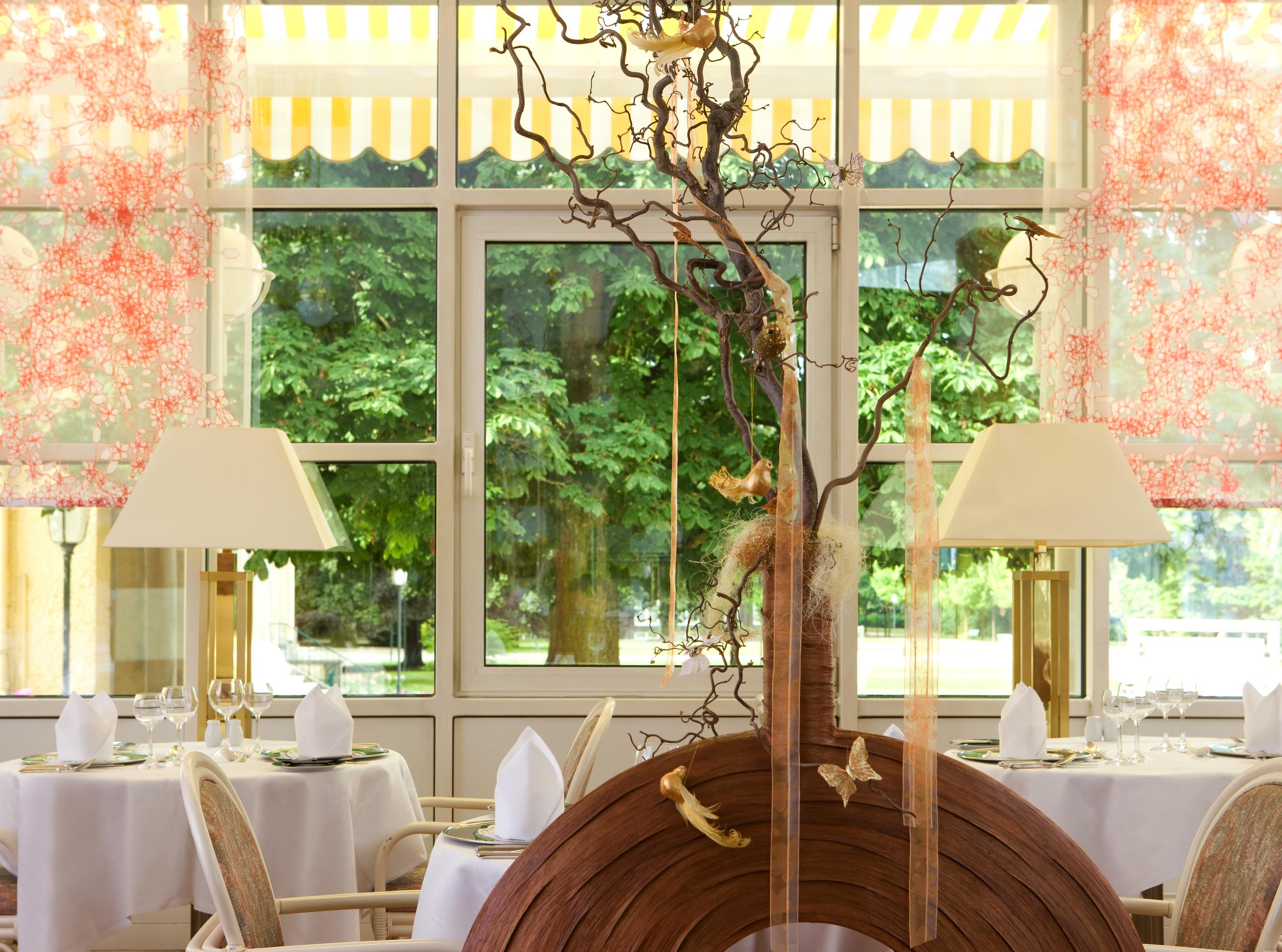 Steigenberger Hotel & Spa Bad Pyrmont Exterior foto Restaurant